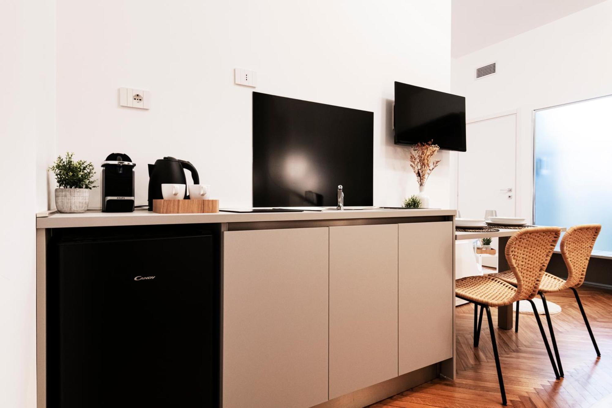 Easylife - Suite In Centrale Milan Exterior photo